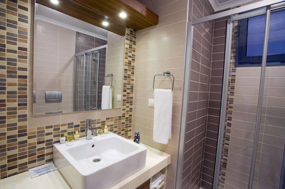 Kondo Suites Cesme Exterior photo